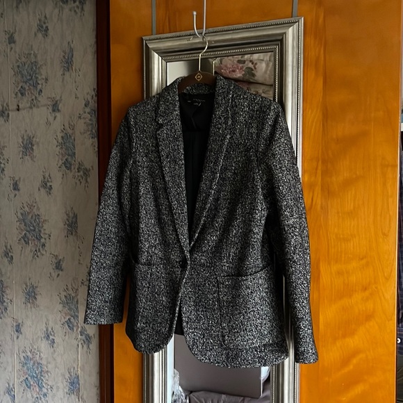 Ann Taylor Jackets & Blazers - Anne Taylor petite suit jacket